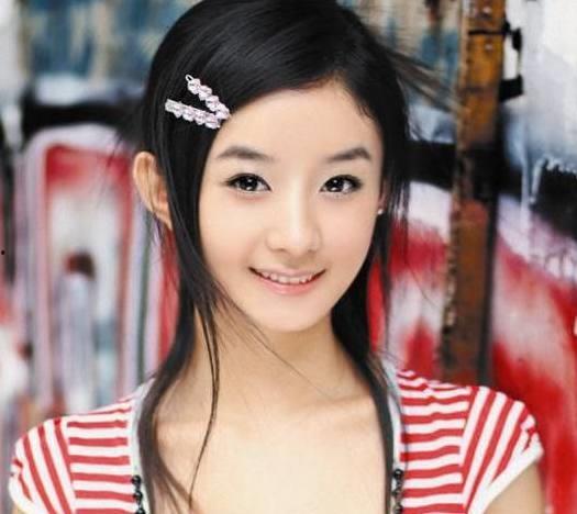 娱乐吃瓜君女星女朋友,揭秘女星神秘女友，甜蜜恋情曝光！